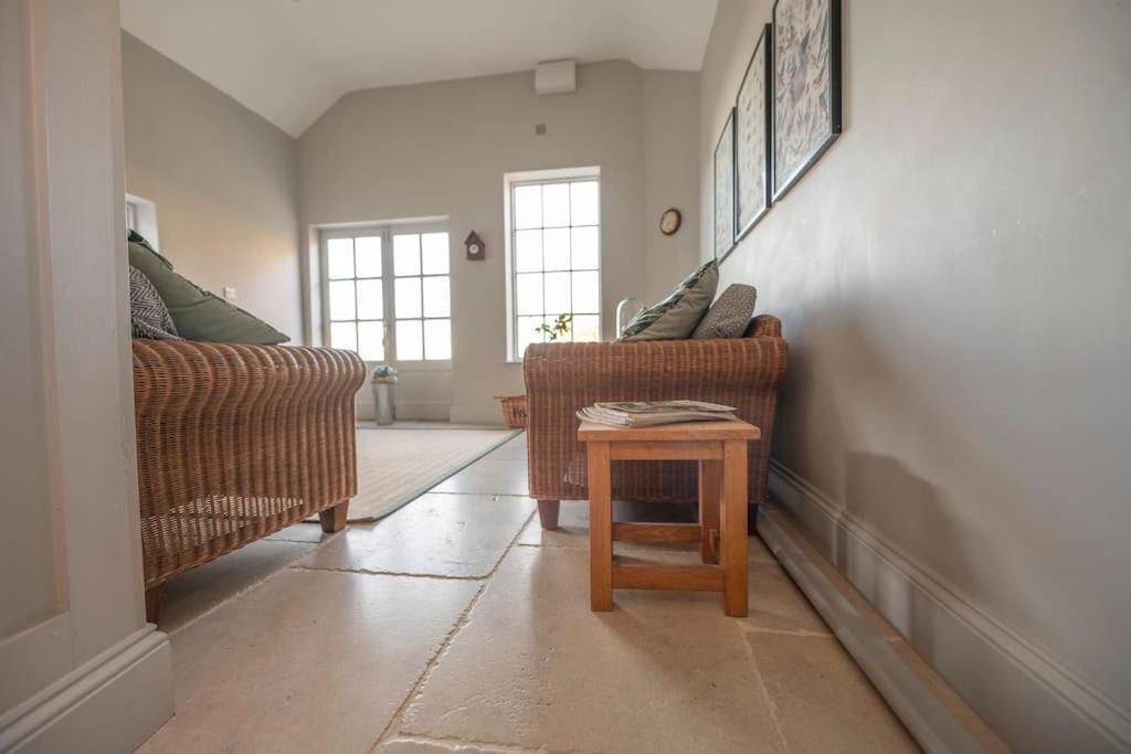Georgian Country House -Panoramic Views -Sleeps 12 Ruthin Exteriér fotografie