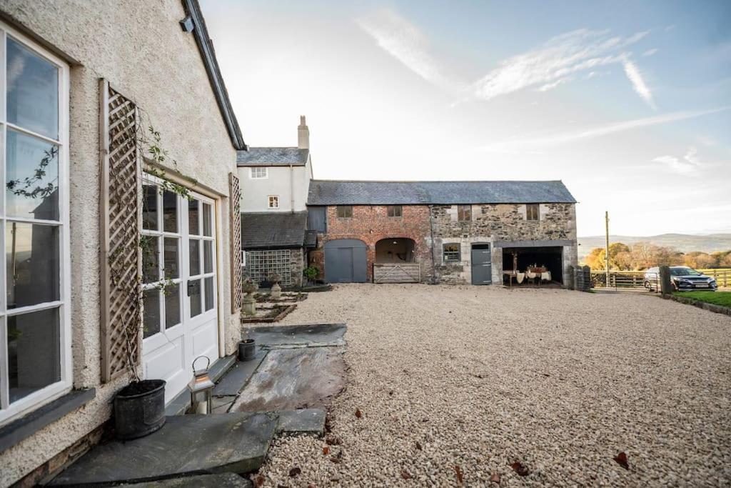 Georgian Country House -Panoramic Views -Sleeps 12 Ruthin Exteriér fotografie