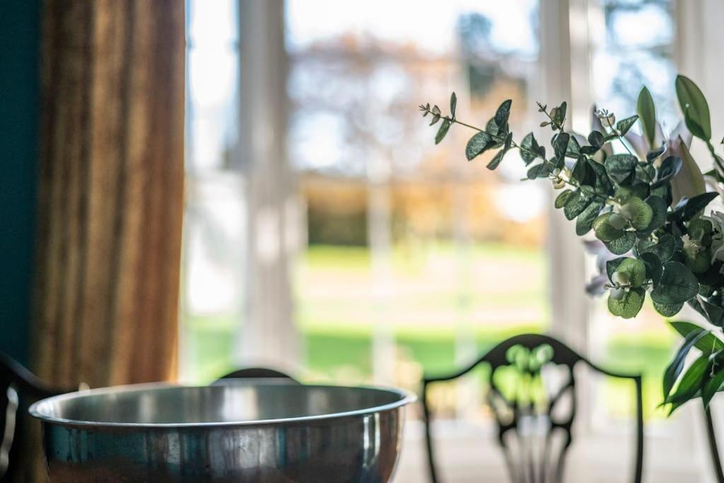 Georgian Country House -Panoramic Views -Sleeps 12 Ruthin Exteriér fotografie