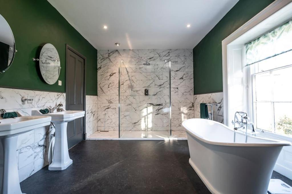 Georgian Country House -Panoramic Views -Sleeps 12 Ruthin Exteriér fotografie