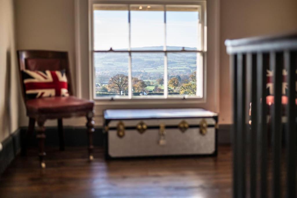 Georgian Country House -Panoramic Views -Sleeps 12 Ruthin Exteriér fotografie