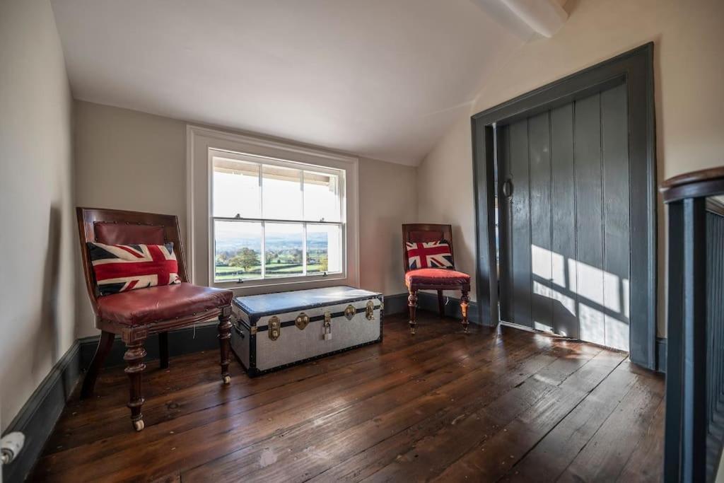Georgian Country House -Panoramic Views -Sleeps 12 Ruthin Exteriér fotografie