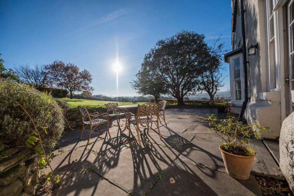 Georgian Country House -Panoramic Views -Sleeps 12 Ruthin Exteriér fotografie