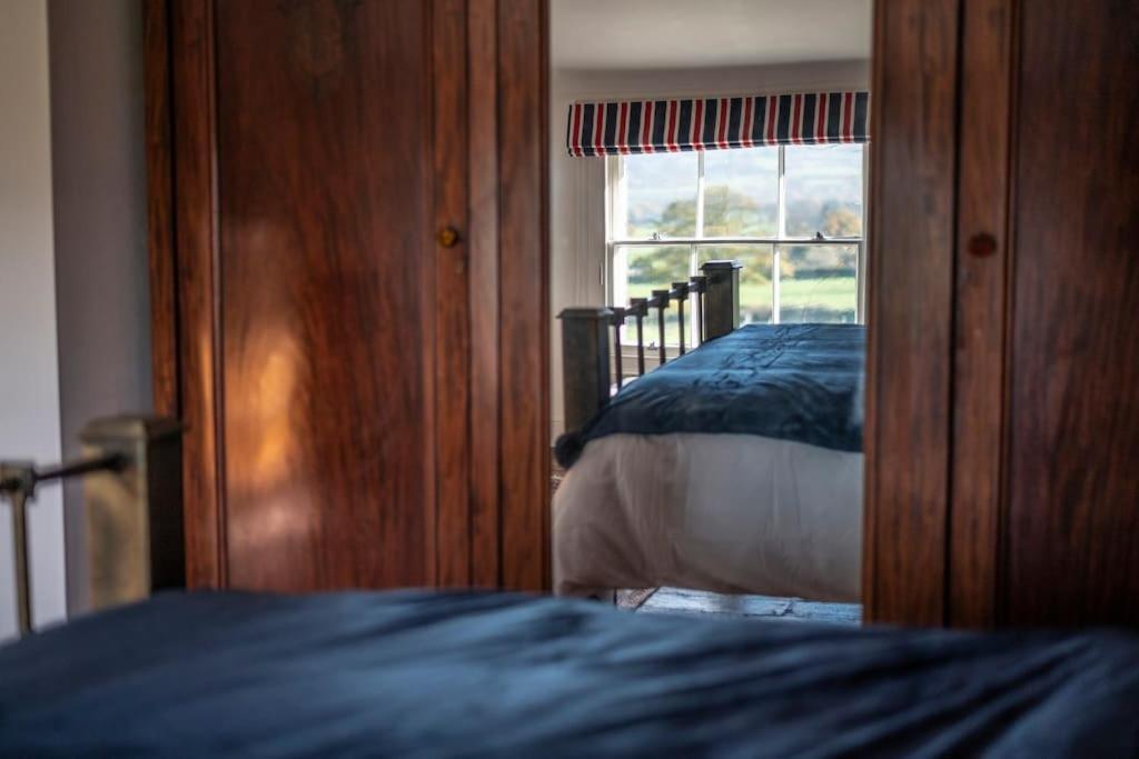 Georgian Country House -Panoramic Views -Sleeps 12 Ruthin Exteriér fotografie
